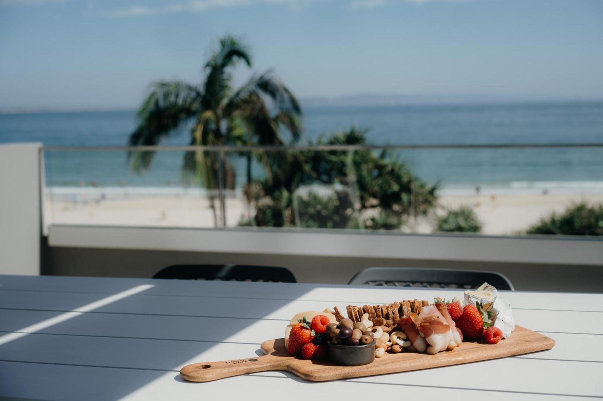 Netanya Noosa Beachfront Resort Exterior foto