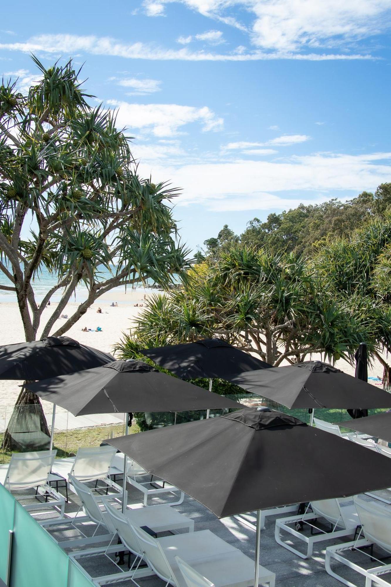 Netanya Noosa Beachfront Resort Exterior foto